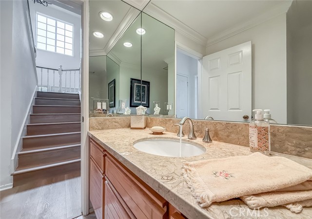 5700 Tanner Ridge Avenue, Westlake Village CA: https://media.crmls.org/medias/3369dd71-7af3-437c-903b-965e3ce0f7c1.jpg