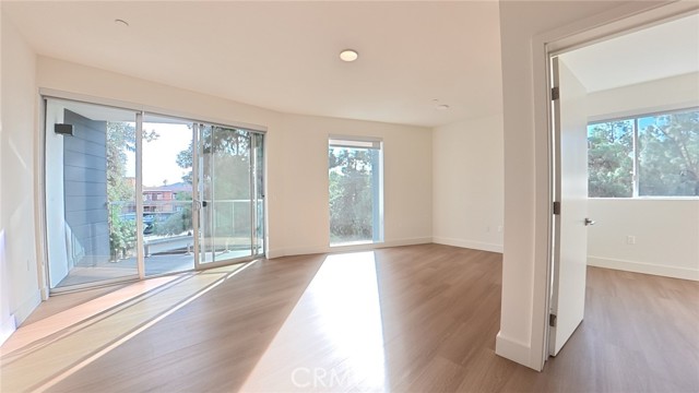 Front Image Thumbnail for CRSR26034033