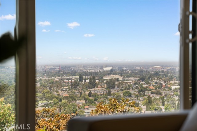 12284 Circula Panorama, Santa Ana CA: https://media.crmls.org/medias/336ae550-c947-4d81-bb3d-21ad35be8fba.jpg