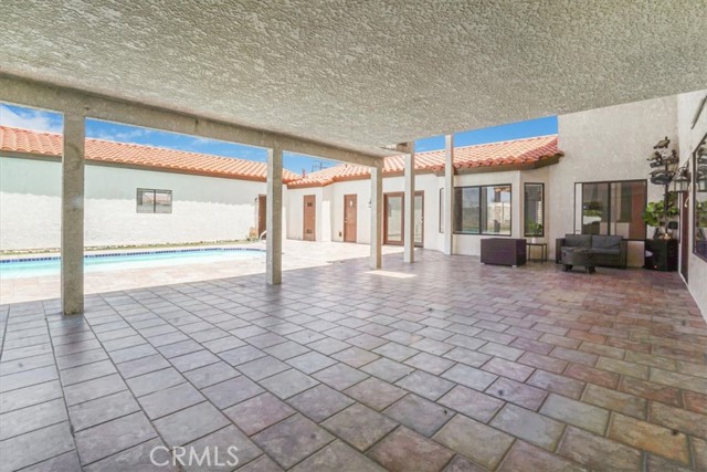18760 Otomian Road, Apple Valley CA: https://media.crmls.org/medias/336b1aa7-0170-4112-99fb-aa521193f18b.jpg
