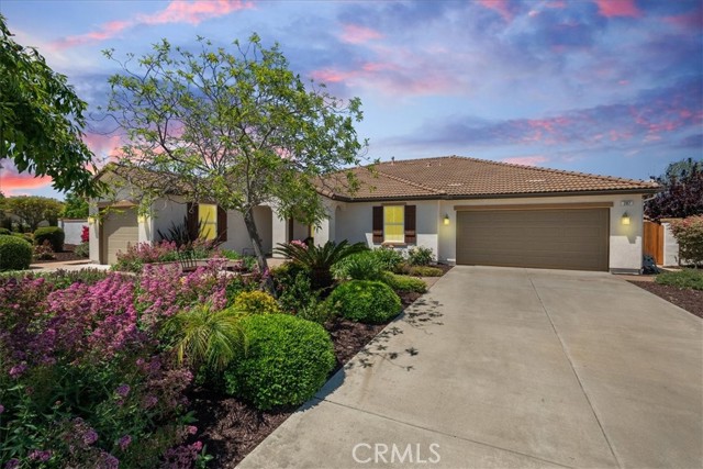 Detail Gallery Image 2 of 56 For 287 Tom Mcguinness Jr. Cir, Fallbrook,  CA 92028 - 4 Beds | 2/1 Baths