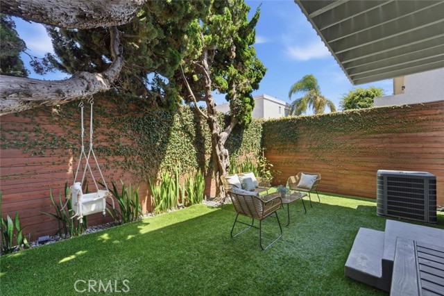 1610 Carver, Redondo Beach, California 90278, 3 Bedrooms Bedrooms, 0 ,2 BathroomsBathrooms,Residential,For Sale,Carver,0,SB26160215