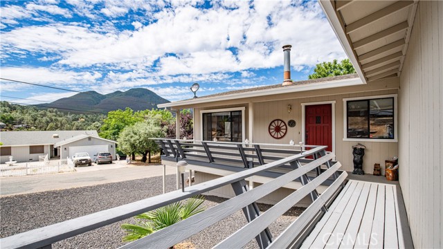10018 El Capitan Way, Kelseyville CA: https://media.crmls.org/medias/336e9b28-dc42-4a01-9f61-179b57838fd2.jpg