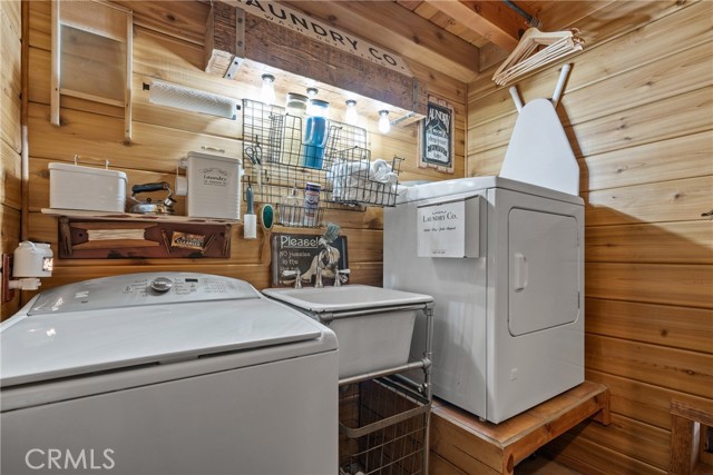116 Pine Ridge Road, Crestline CA: https://media.crmls.org/medias/336f18c1-b3da-478c-99b3-d97f4c3f1add.jpg