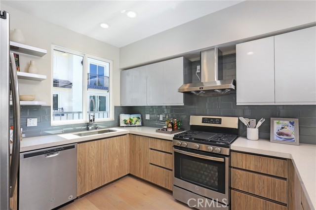 5 Brookline Avenue, Phillips Ranch CA: https://media.crmls.org/medias/336f4fc6-4223-4d62-86bc-4e354543414e.jpg