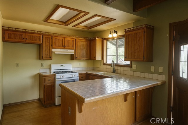 23690 Hillside Drive, Crestline CA: https://media.crmls.org/medias/336fab3e-cd6a-4325-874b-a3241728e5c4.jpg