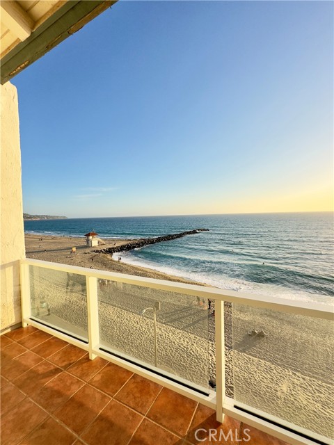 615 Esplanade, Redondo Beach, California 90277, 2 Bedrooms Bedrooms, ,2 BathroomsBathrooms,Residential,Sold,Esplanade,SB23131469