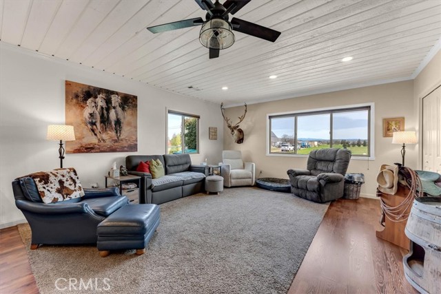 Detail Gallery Image 10 of 75 For 14115 Trinity Ave, Red Bluff,  CA 69080 - 3 Beds | 2 Baths