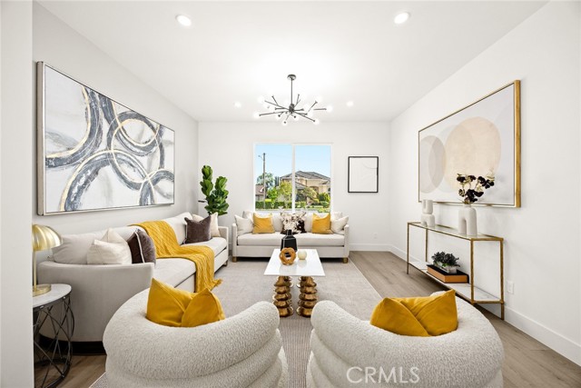 Detail Gallery Image 4 of 34 For 3815 Sycamore St, Pasadena,  CA 91107 - 5 Beds | 5/1 Baths