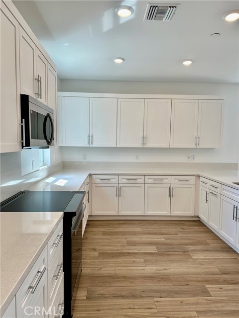 2539 Everly, South El Monte CA: https://media.crmls.org/medias/3370e484-541c-4a00-8394-1e2d7ff2751e.jpg