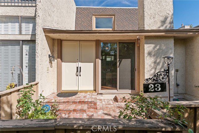 Detail Gallery Image 2 of 26 For 6121 Shoup Ave #23,  Woodland Hills,  CA 91367 - 2 Beds | 2 Baths