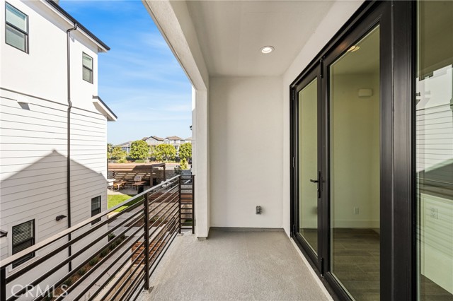 Detail Gallery Image 13 of 27 For 19031 Main St #101, Huntington Beach,  CA 92648 - 2 Beds | 2/1 Baths