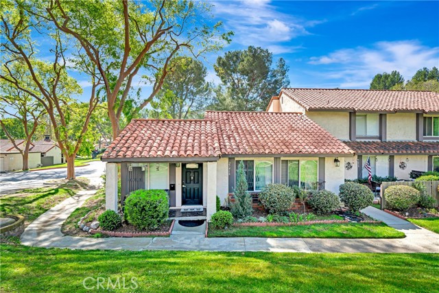 Front Image Thumbnail for CRSR26049173