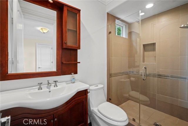 13320 Mulholland Drive, Beverly Hills CA: https://media.crmls.org/medias/3371bab8-72e6-4da2-9794-cba044c1641f.jpg