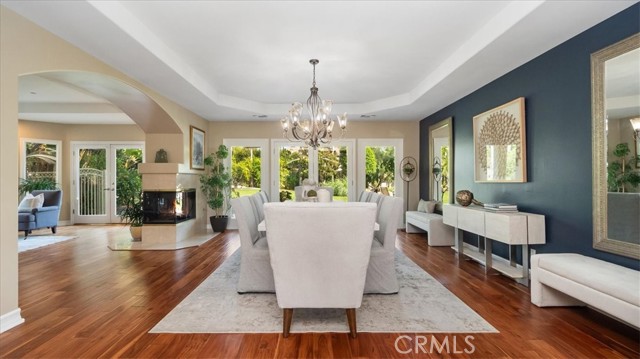 844 Deep Springs Drive, Claremont CA: https://media.crmls.org/medias/33721fc9-caf7-4bf9-aeba-4cd146582a9e.jpg