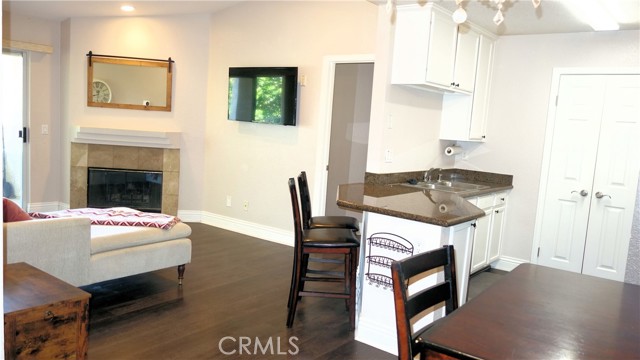 Detail Gallery Image 2 of 10 For 2400 Del Mar Way #201,  Corona,  CA 92882 - 2 Beds | 2 Baths