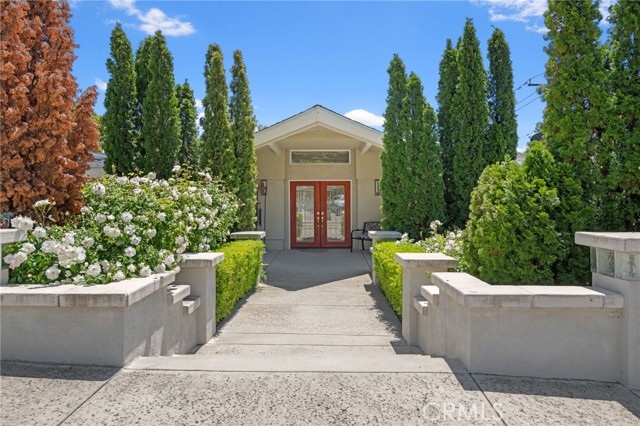 Detail Gallery Image 1 of 1 For 536 Fairway Dr, Redlands,  CA 92373 - 3 Beds | 2 Baths