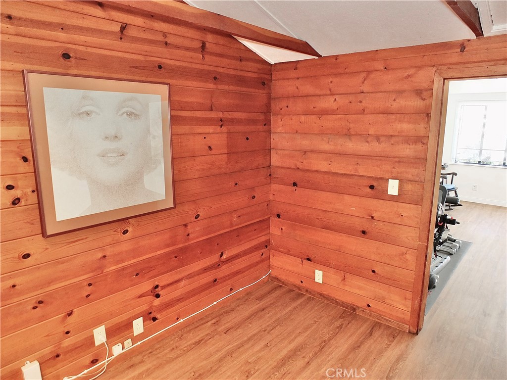 https://media.crmls.org/medias/33730b97-e852-40f5-b88f-1f02ae3407ce.jpg?preset=X-Large