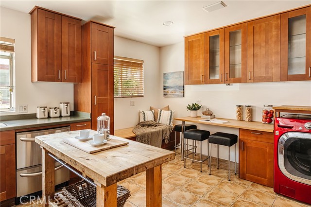 3735 Edenhurst Avenue, Los Angeles CA: https://media.crmls.org/medias/337312de-174b-4879-88a4-294f5548cffa.jpg