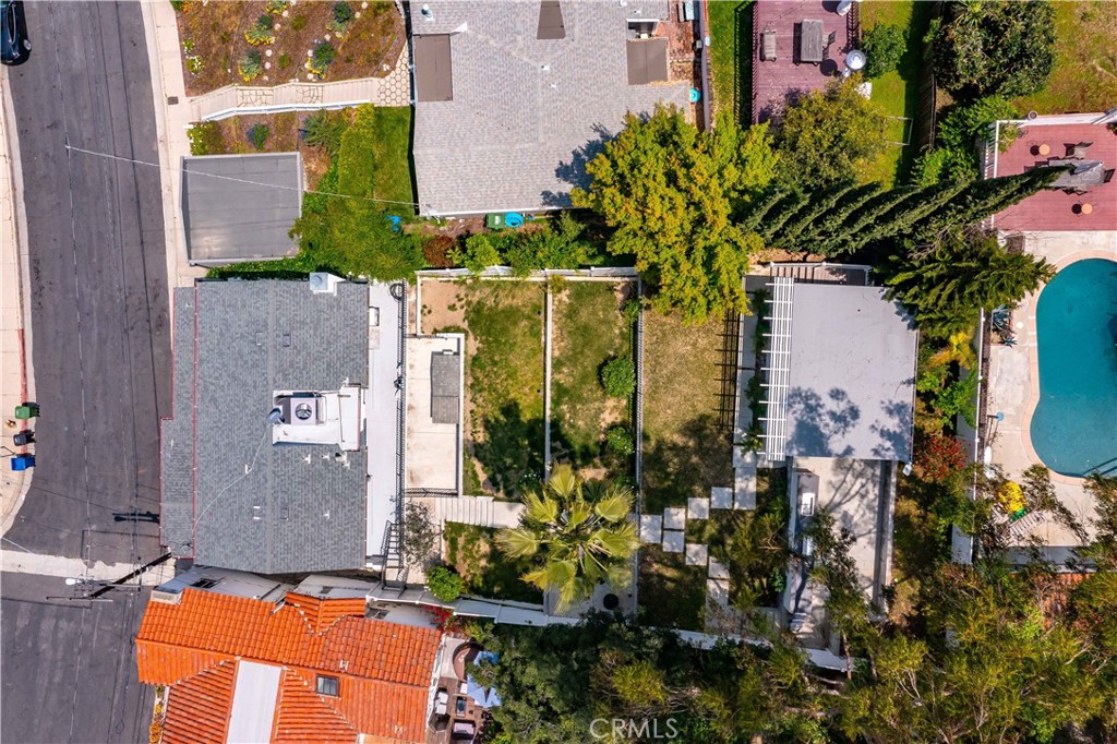 https://media.crmls.org/medias/33741c09-2ef1-4d98-bdb9-ff34d91c9ab4.jpg?preset=X-Large