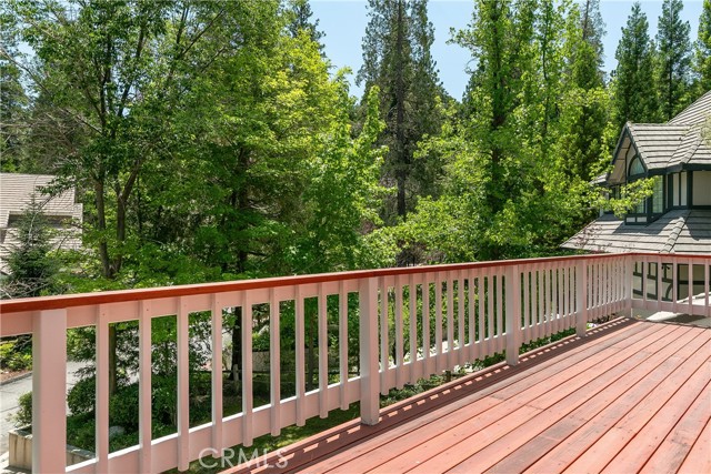 Detail Gallery Image 38 of 40 For 27442 Meadow Bay Dr, Lake Arrowhead,  CA 92352 - 4 Beds | 3/1 Baths