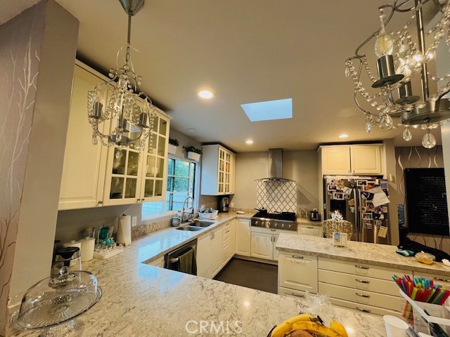 Detail Gallery Image 6 of 24 For 18719 Martha, Tarzana,  CA 91356 - 3 Beds | 2 Baths