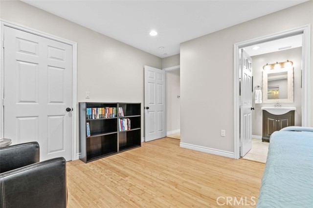 Detail Gallery Image 14 of 28 For 16577 16579 Knollwood, Granada Hills,  CA 91344 - 2 Beds | 2 Baths