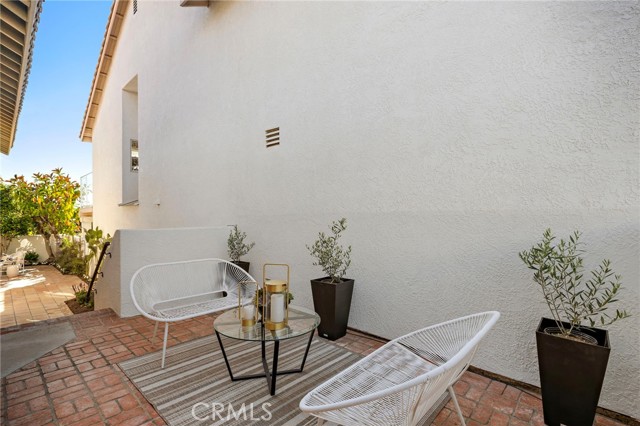 27 Palm Beach Court, Dana Point CA: https://media.crmls.org/medias/3375b256-29c5-46e7-b529-0de31b63f021.jpg