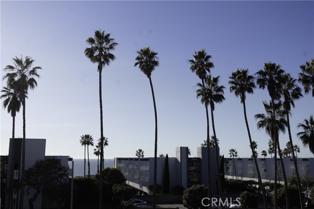 200 Catalina Avenue, Redondo Beach, California 90277, 1 Bedroom Bedrooms, ,1 BathroomBathrooms,Residential,Sold,Catalina,SB23228886