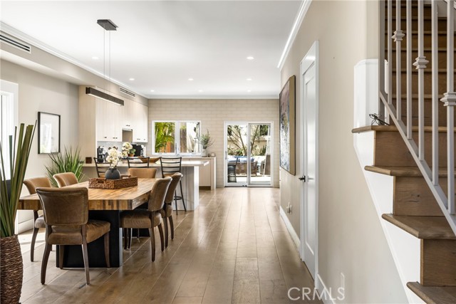 271 Prospect Avenue, Long Beach CA: https://media.crmls.org/medias/33767910-18dd-42dc-9238-efbb833d3055.jpg