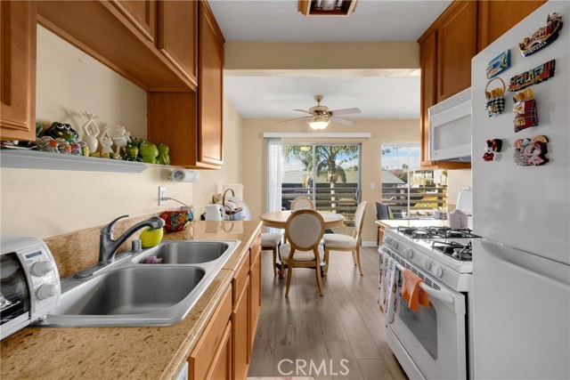 Detail Gallery Image 10 of 27 For 1410 W Lambert, La Habra,  CA 90631 - 1 Beds | 1 Baths