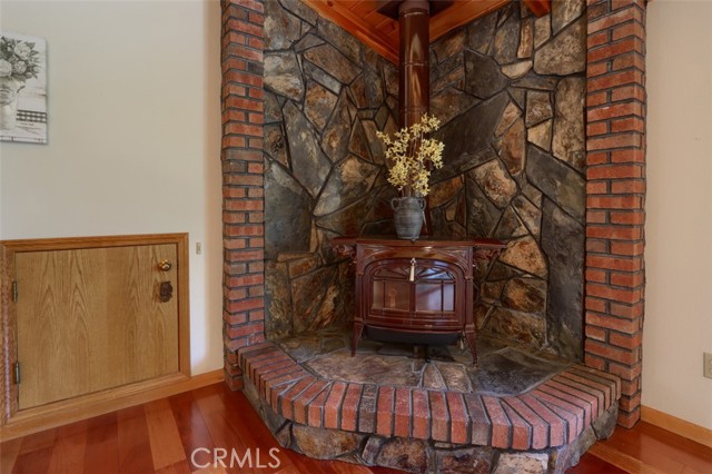 Detail Gallery Image 12 of 71 For 12639 Cresthaven Dr, Groveland,  CA 95321 - 3 Beds | 2/1 Baths