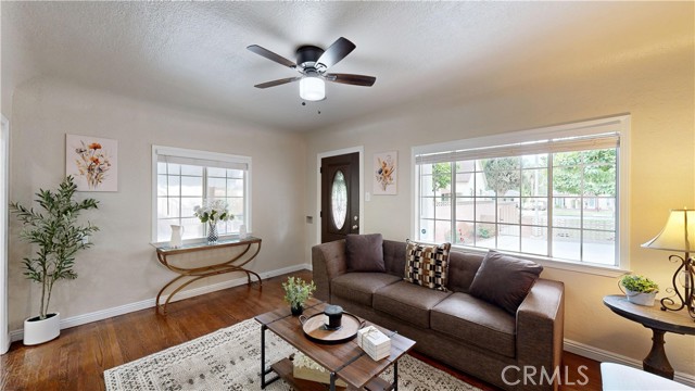 Detail Gallery Image 6 of 22 For 309 E J St, Ontario,  CA 91764 - 2 Beds | 1 Baths