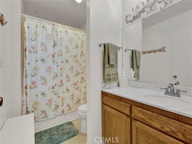 15920 Bahama Street, North Hills CA: https://media.crmls.org/medias/3378be92-007b-4a2b-bd50-844cfb057030.jpg