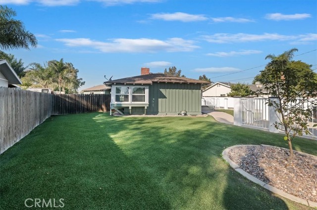 Detail Gallery Image 4 of 41 For 4340 Woodward, Norco,  CA 92860 - 3 Beds | 2 Baths