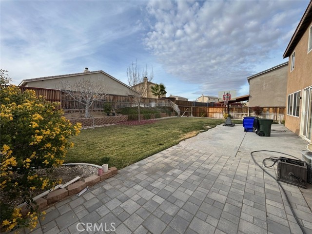 Detail Gallery Image 3 of 29 For 11243 Shanandoah St, Adelanto,  CA 92301 - 4 Beds | 2/1 Baths