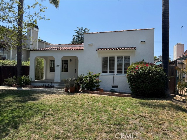 Detail Gallery Image 1 of 21 For 4313 Shadyglade Ave, Studio City,  CA 91604 - 3 Beds | 2 Baths