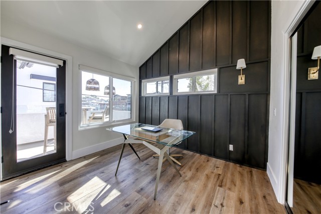 2910 3rd Avenue, Corona del Mar CA: https://media.crmls.org/medias/337bd065-3976-468e-9fb2-729221628397.jpg