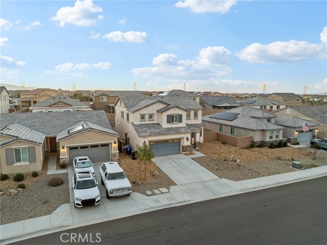 Detail Gallery Image 2 of 44 For 11254 Fisherman, Victorville,  CA 92392 - 5 Beds | 3 Baths