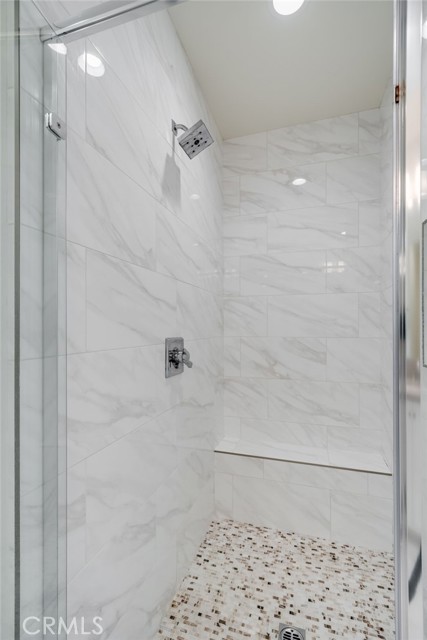 Detail Gallery Image 21 of 40 For 214 Parkwood, Irvine,  CA 92620 - 5 Beds | 5/1 Baths