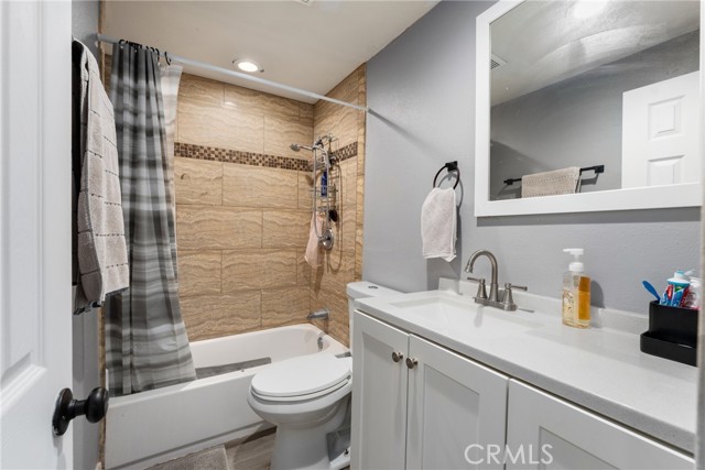 Detail Gallery Image 16 of 29 For 2851 S La Cadena Dr #165,  Colton,  CA 92324 - 3 Beds | 2 Baths