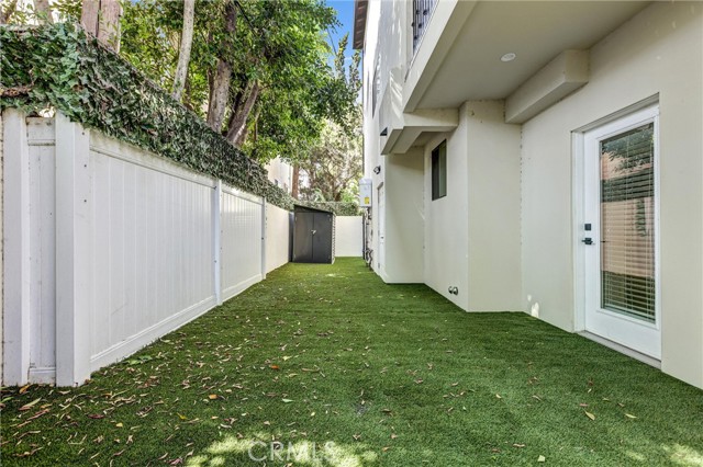 Detail Gallery Image 26 of 31 For 5248 Segals Way, Sherman Oaks,  CA 91411 - 4 Beds | 3/1 Baths