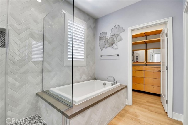 185 Plum Lily, Irvine CA: https://media.crmls.org/medias/337fffdd-be23-4fe6-908d-f3958019e8c7.jpg