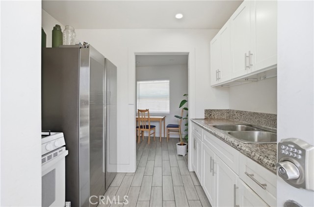 Image 18 of 26 For 8317 Whittier