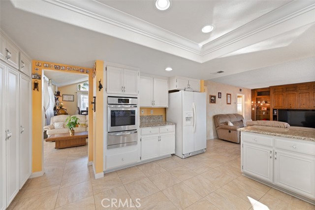 Detail Gallery Image 9 of 31 For 3485 Venetian Dr, Costa Mesa,  CA 92626 - 4 Beds | 2/1 Baths