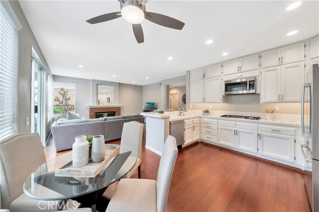Detail Gallery Image 9 of 59 For 35 Rimani Dr, Mission Viejo,  CA 92692 - 4 Beds | 3 Baths