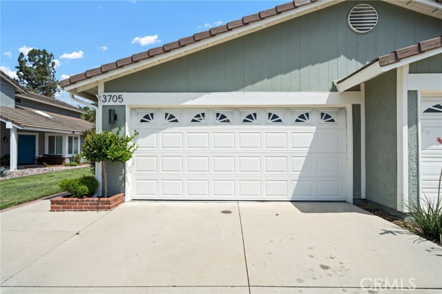 Detail Gallery Image 2 of 32 For 3705 Cypress Ln, Yorba Linda,  CA 92886 - 2 Beds | 2 Baths