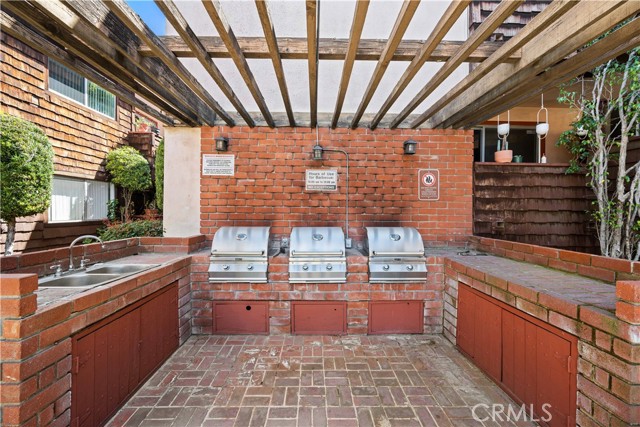 Detail Gallery Image 22 of 22 For 5403 Newcastle Ave #43,  Encino,  CA 91316 - 2 Beds | 2 Baths
