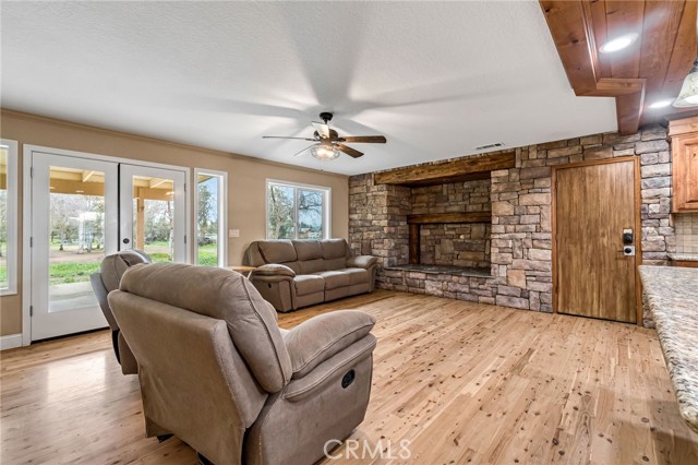 Detail Gallery Image 13 of 61 For 31031 Donald Ave, Madera,  CA 93636 - 3 Beds | 2 Baths