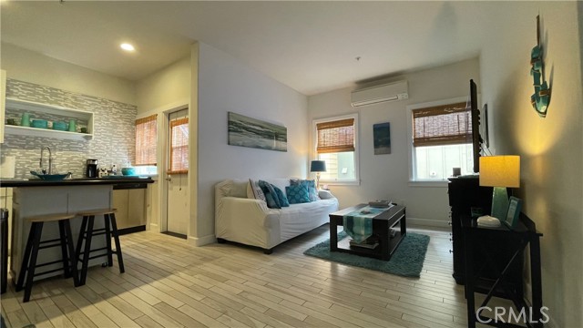 Detail Gallery Image 5 of 13 For 1106 4th St #4,  Coronado,  CA 92118 - 1 Beds | 1 Baths